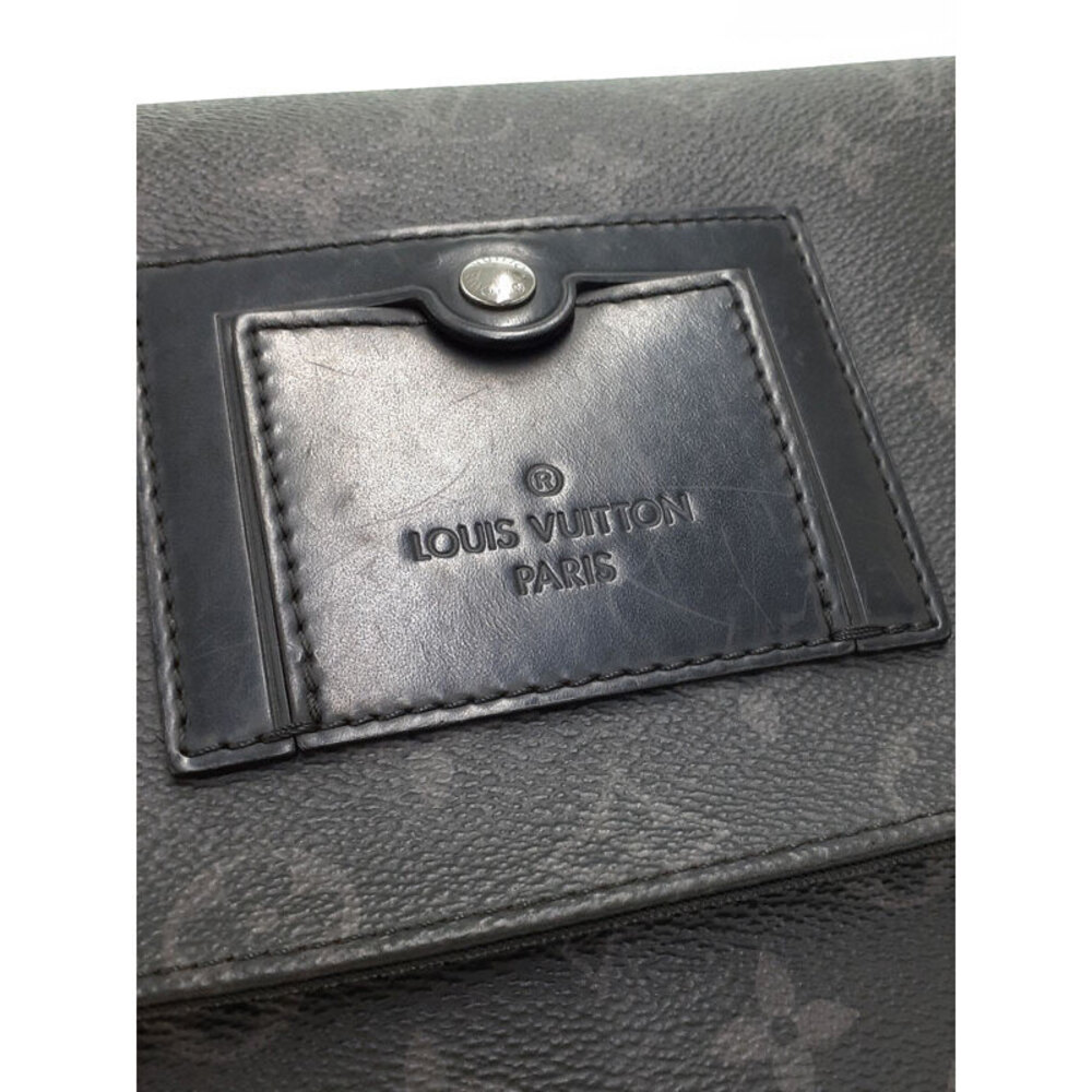 Louis Vuitton Monogram Eclipse Black Messenger Voyage Shoulder Bag - Picture 4 of 8